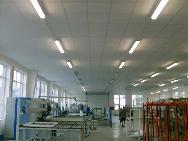 Hala MONTPLAST